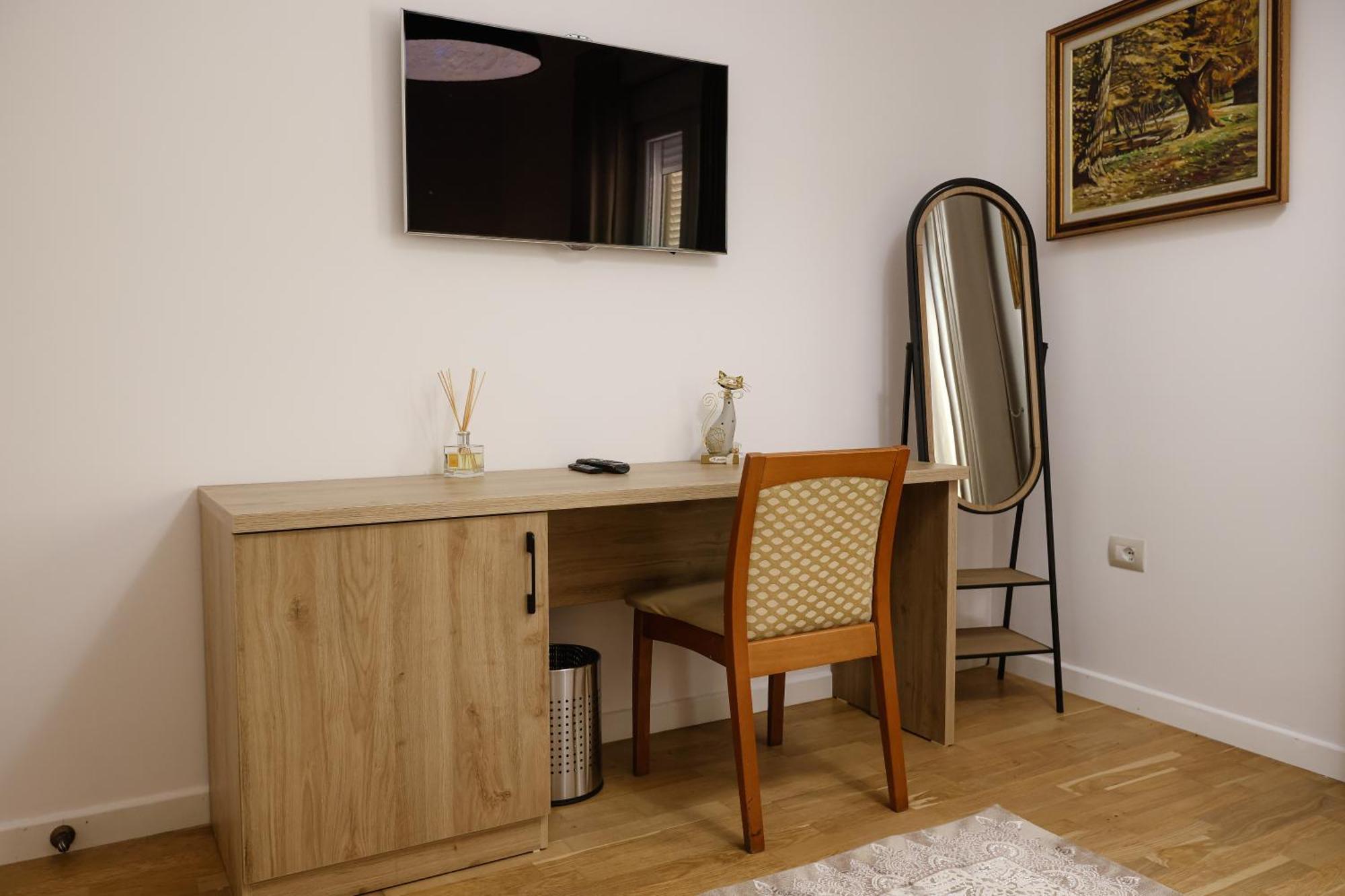 Vila Ferdinand Modern Rooms In Tirana'S Center Quarto foto